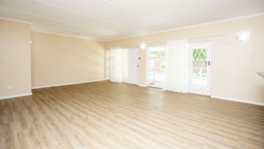 To Let 3 Bedroom Property for Rent in Selborne Eastern Cape